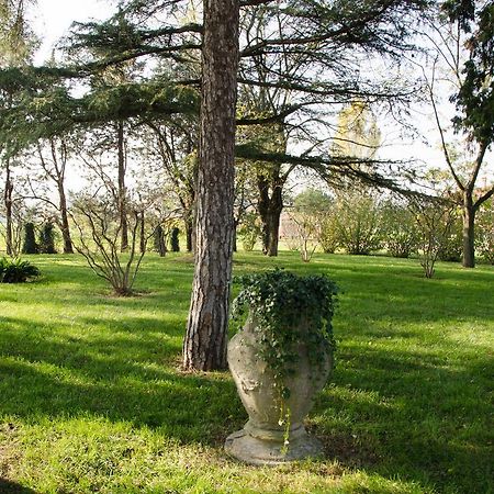Вілла Podere San Giuliano Сан-Лаццаро-ді-Савена Екстер'єр фото